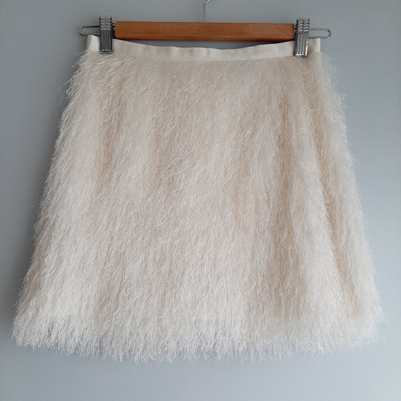 H&M x Lana del Rey Faux Feather Fringe Mini Skirt Sz 4 - Picture 2 of 10